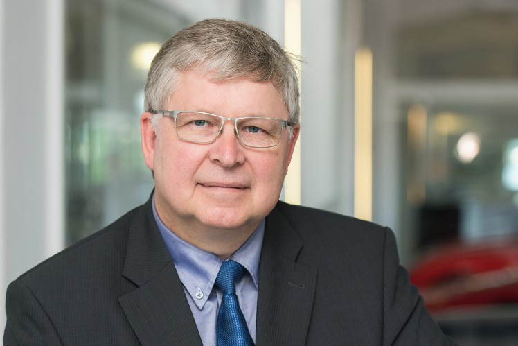 Helmut Ernst
