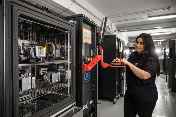 Umwelttests an elektonischen Bauteilen (Environmental Tests ENV)