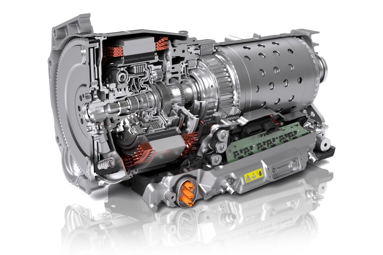Fiat Chrysler Automobiles Nominates ZF as Supplier for New 8-Speed Automatic Transmission 