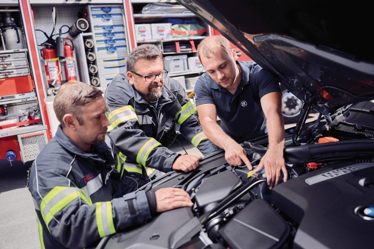 ZF Aftermarket trains emergency service personnel