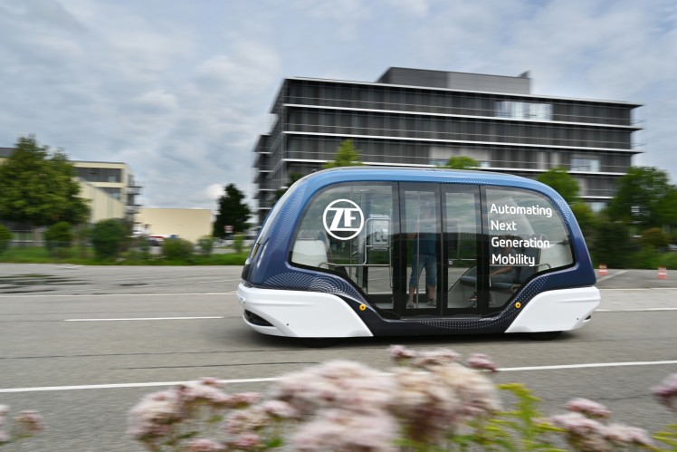 Autonomous Shuttles: Intelligent mobility concept for the future