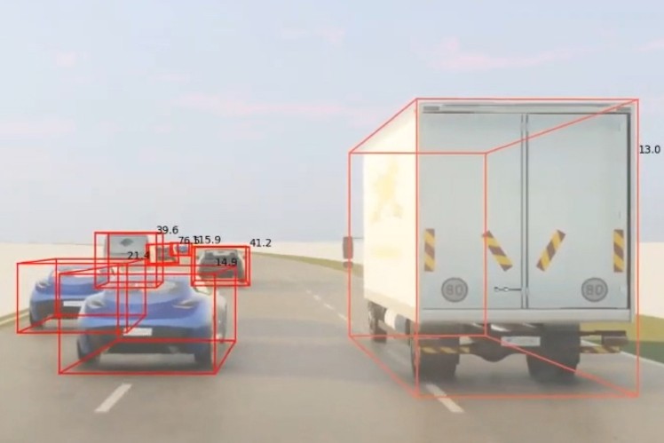 （左）Cognata公司的虚拟化转化使用了人工智能专利技术； （右）人工智能从采埃孚高级辅助驾驶系统摄像头的实地驾驶数据中习得。 