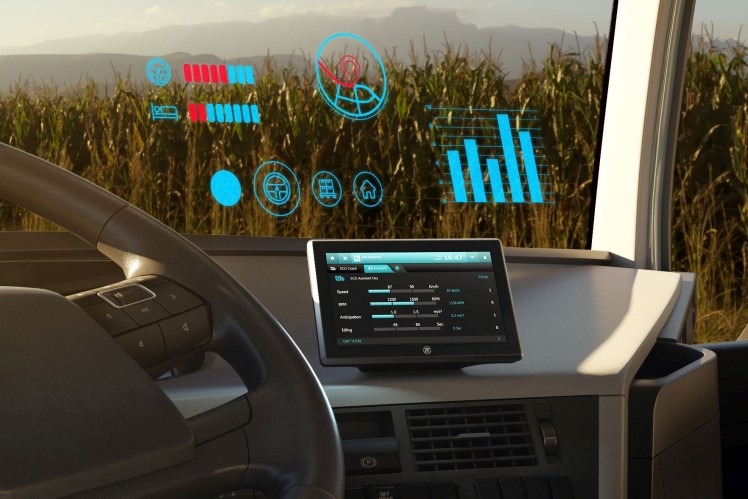 ZF-Weltpremiere: Bordcomputer SCALAR EVO Touch bietet zukunftsweisendes, digitales Interface für Fuhrparkmanagement