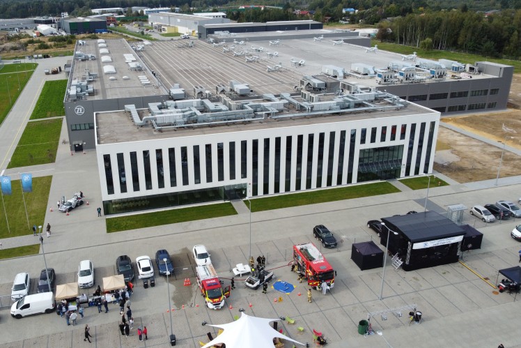 Rozwój, inwestycje i najnowsze technologie: 5-lecie Zakładu Elektroniki ZF w Częstochowie