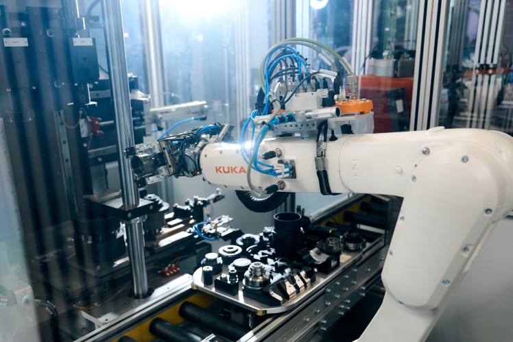 Montážní linka pohonné jednotky ZF CentriX