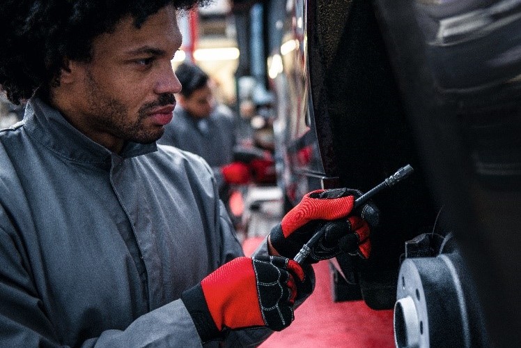 ZF Aftermarket Brings Sustainable Full System Solutions Throughout the Product Life-Cycle to AAPEX & SEMA 2024