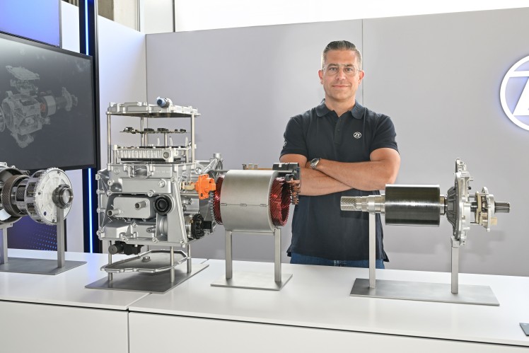 Člen představenstva ZF Mathias Miedreich a platforma SELECT