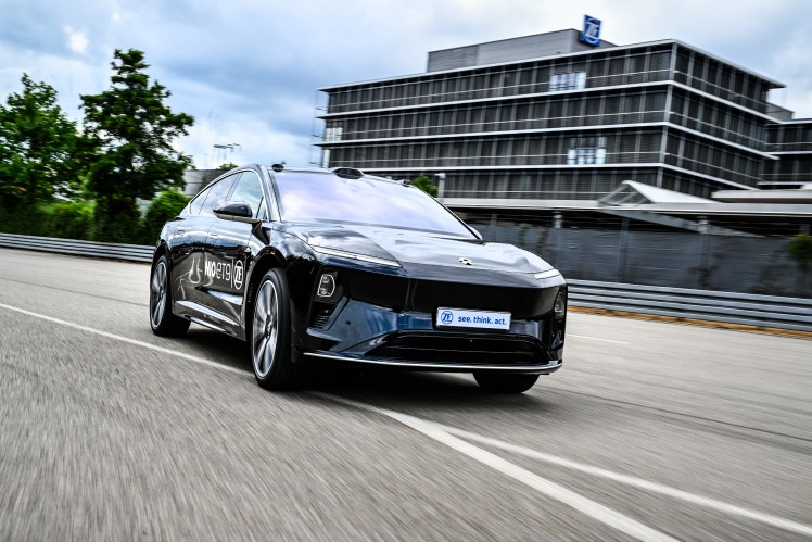 ZF equips the NIO ET9 with the latest generation of its steer-by-wire system 