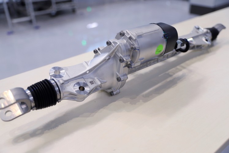 采埃孚中国团队主导 首个主动式后轮转向项目正式投产