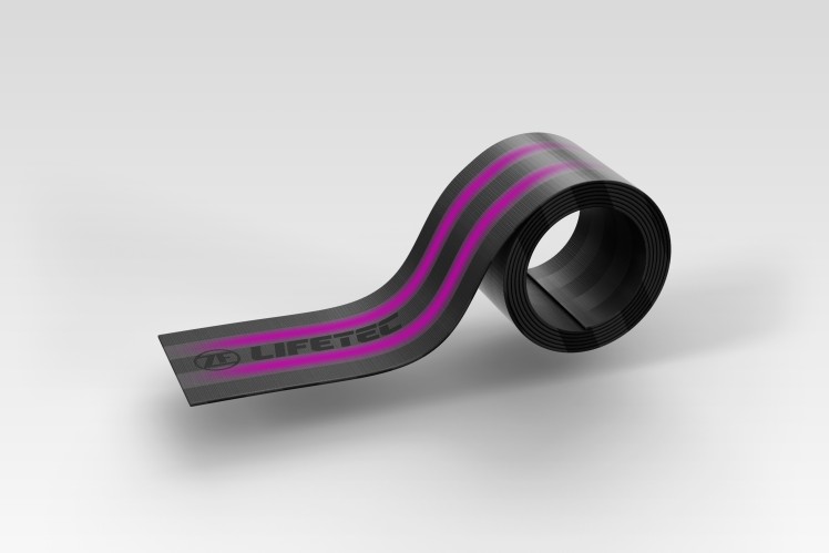 Lifesaver with infrared signature: ZF LIFETEC makes the seat belt visible to in-cabin cameras
