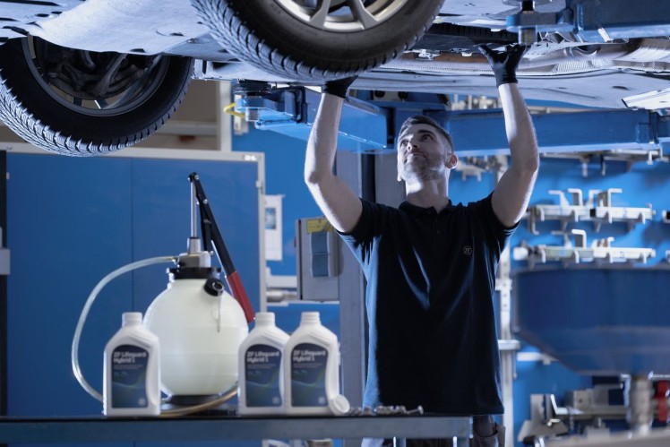 ZF Aftermarket Maximizes Vehicle Uptime with Maintain – Repair – Replace Strategy