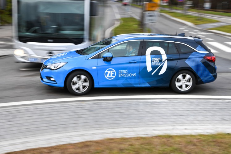 ZF ProAI: Autonomous Driving Soon a Reality with Artificial Intelligence 